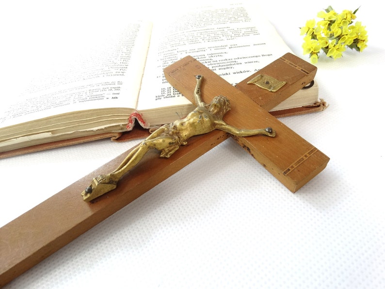 Crucifix Vintage Cross Inri Wall Catholic Wooden Hanging - Cross To Hang On The Wall Crucifix Vintage Cross Inri Wall Catholic Wooden Hanging - Cross To Hang On The Wall