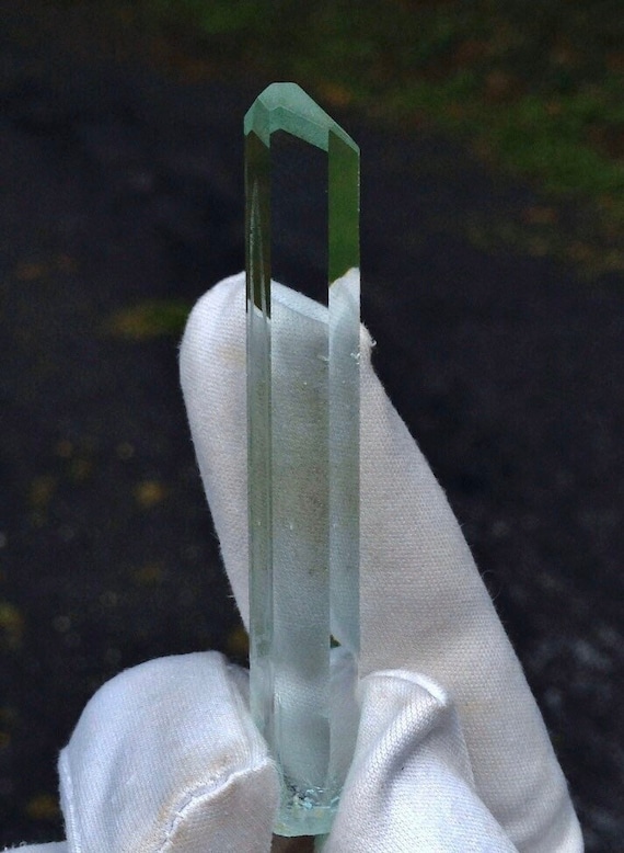 Long Prismatic Aquamarine Crystal Facet Grade 100% Natural w/ Blade-like Etching on 1 face + Pyramid Termination with Hexagonal Plateau Apex