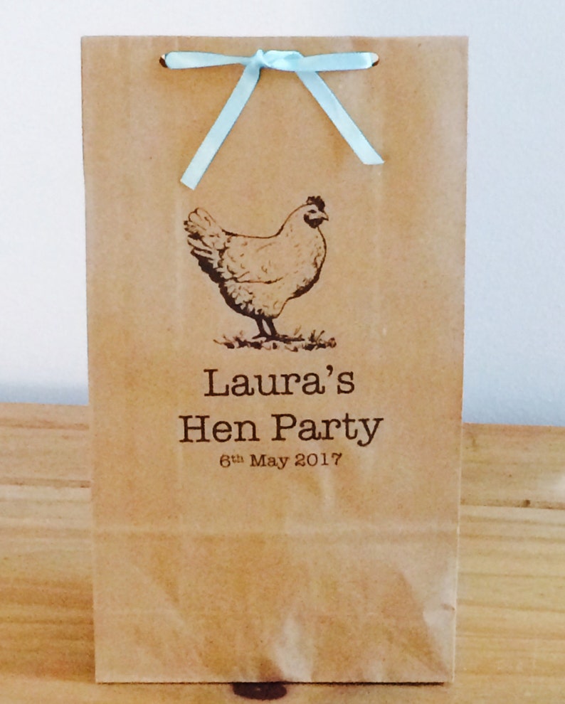 Personalised Gift Bags/ Hen Gift Paper Gift Bags with Ribbon. Wedding/Hen Party/Gifts 画像 2