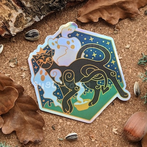 Sticker vinyle holographique 3 pouces Cat-sìth | Cryptides celtiques | Fée de la mythologie écossaise