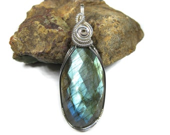 Surface-Faceted Oval Labradorite Wire Wrapped Pendant in Argentium Sterling Silver Wire--AWESOME movement and color!