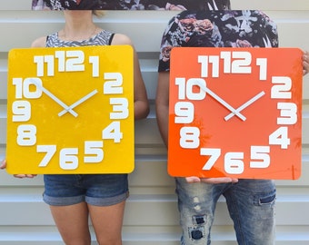 Hochglanz quadratische Wanduhr - modernes Acryldesign, große dekorative Uhr für Wohnzimmer oder Büro, einzigartiges Wohndekor