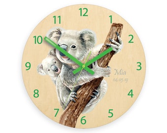 Personalisierte Wanduhr - Koala, mit Name, Daten, Uhr mit Zahlen, Kinder stille Uhr, australische Tier einzigartig