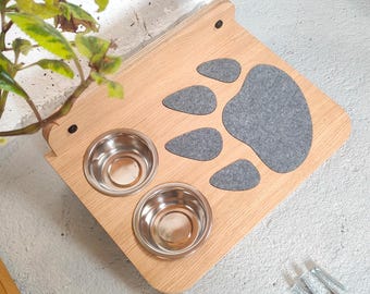 Wandmontiertes Katzenfutterregal mit Zwei Schalen - Eichenfurnier Design