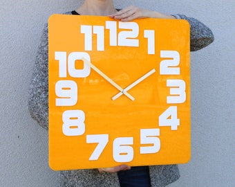 Reloj de pared grande XXL - 49 cm / 19,29", Logic ModernClock, reloj de pared color mostaza