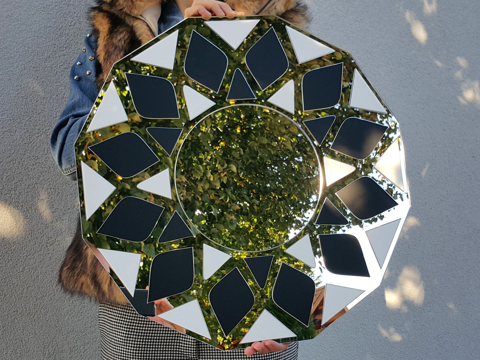 Large Geometric Mirror Wall Mirror White and Black LOTUS Mirror Diameter 19,69 Modern Wall Mirror