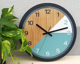Reloj de pared Scandi con colores pastel Minimalista reloj de madera azul y blanco decoración Reloj único geométrico reloj personalizado 33,5cm / 13,19"