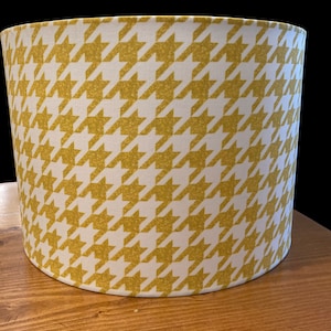 lampshade, lamp, shade, drum, houndstooth, gold, yellow, neutral, classic