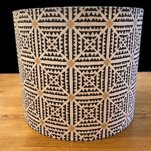lampshade, lamp, shade, drum, geometric, classic, contemporary, modern. black, white