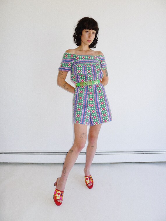 Cute floral vintage romper / onesie / onepiece