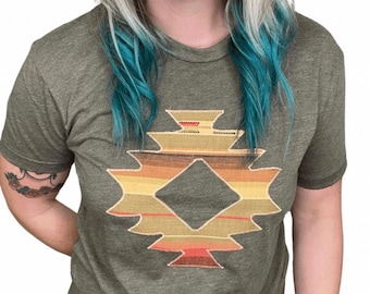 Camiseta de tela de sarape Mojave - Sweet Texas Treasures