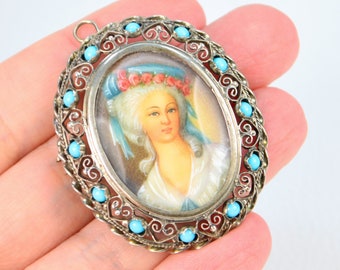 Pendentif broche en filigrane argent 800 et turquoise avec portrait de dame vintage