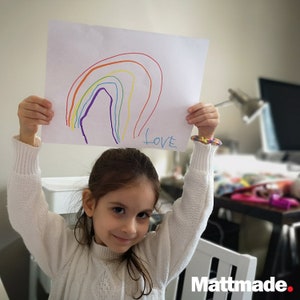 Oeuvre d'art de votre enfant sur un t-shirt ou un oreiller, dessin de tout-petit, dessin d'enfants, cadeau pour la fête des mères, la fête des pères ou cadeau de Noël image 2