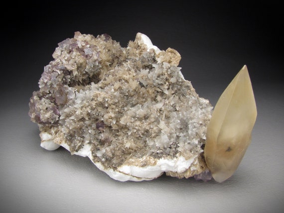 方解石と蛍石の結晶、イリノイ州ミネルバ第 1 鉱山 - Etsy 日本