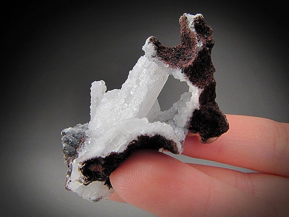 1 Strand Hemimorphite Crystals @WZ79