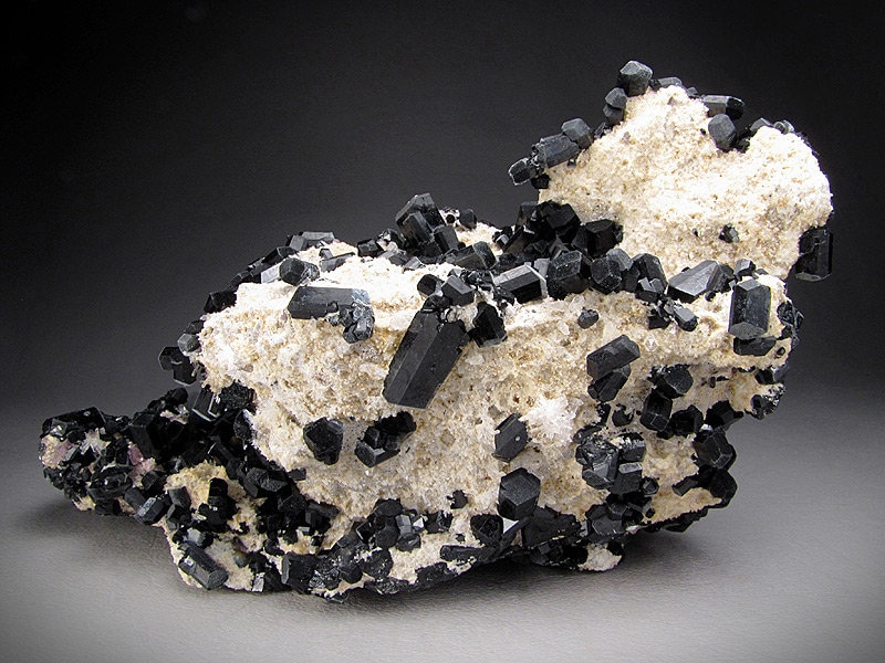 Black tourmaline in matrix discount