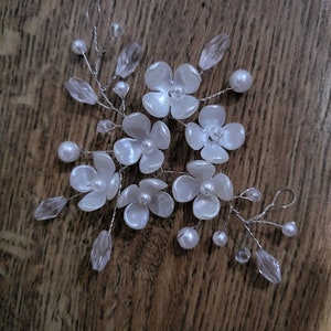 Perlenblumen-Brauthaarschmuck: Hochzeitsfest-Haarnadeln