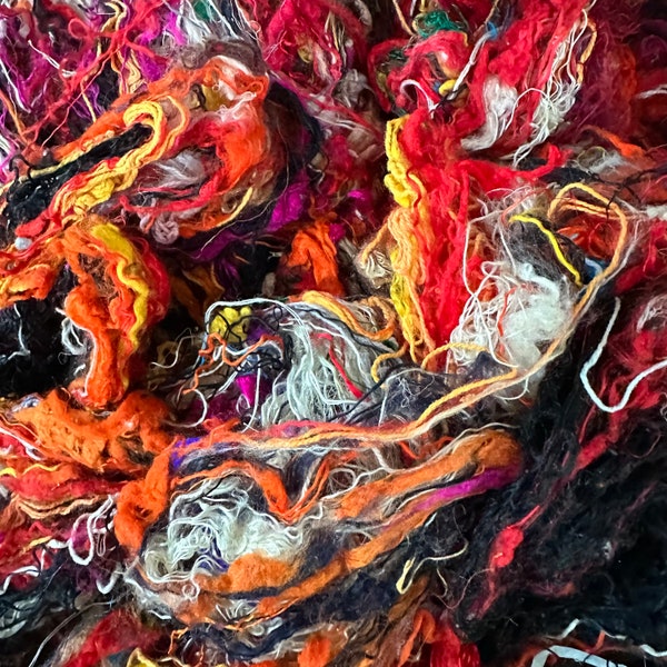 HALLOWEEN Chaotic Silk,Multicolored Sari silk waste,Art batt threads,silk waste strings,needle felting silk fiber,art yarn fiber