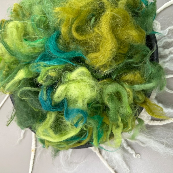 WOOL BITS, “Amazon”,wet felting wool, Hand dyed jungle green wool, art batt fiber,art yarn fiber,spinning wool,Felting wool bundle