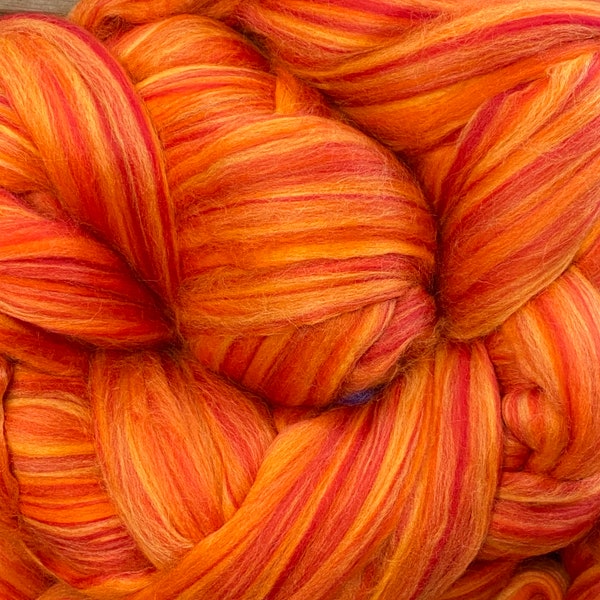 ROVING,"Tangelo”, 19 micron Orange ombre Roving,Sunset spinning Roving,felting fine wool Roving,tangerine roving, BIG 0-R