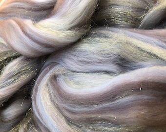 2 POUNDS Natural CLOUD GRAY Wool Roving Blend USA Romney Lincoln Leicester 