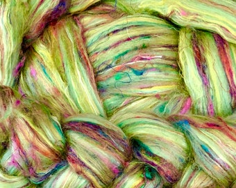 ROVING, Succulent, Green spinning roving,Green Roving for Weaving,Green Nuno Felting silk Fiber,Spring Fiber,green art yarn batt kit,BIN 28