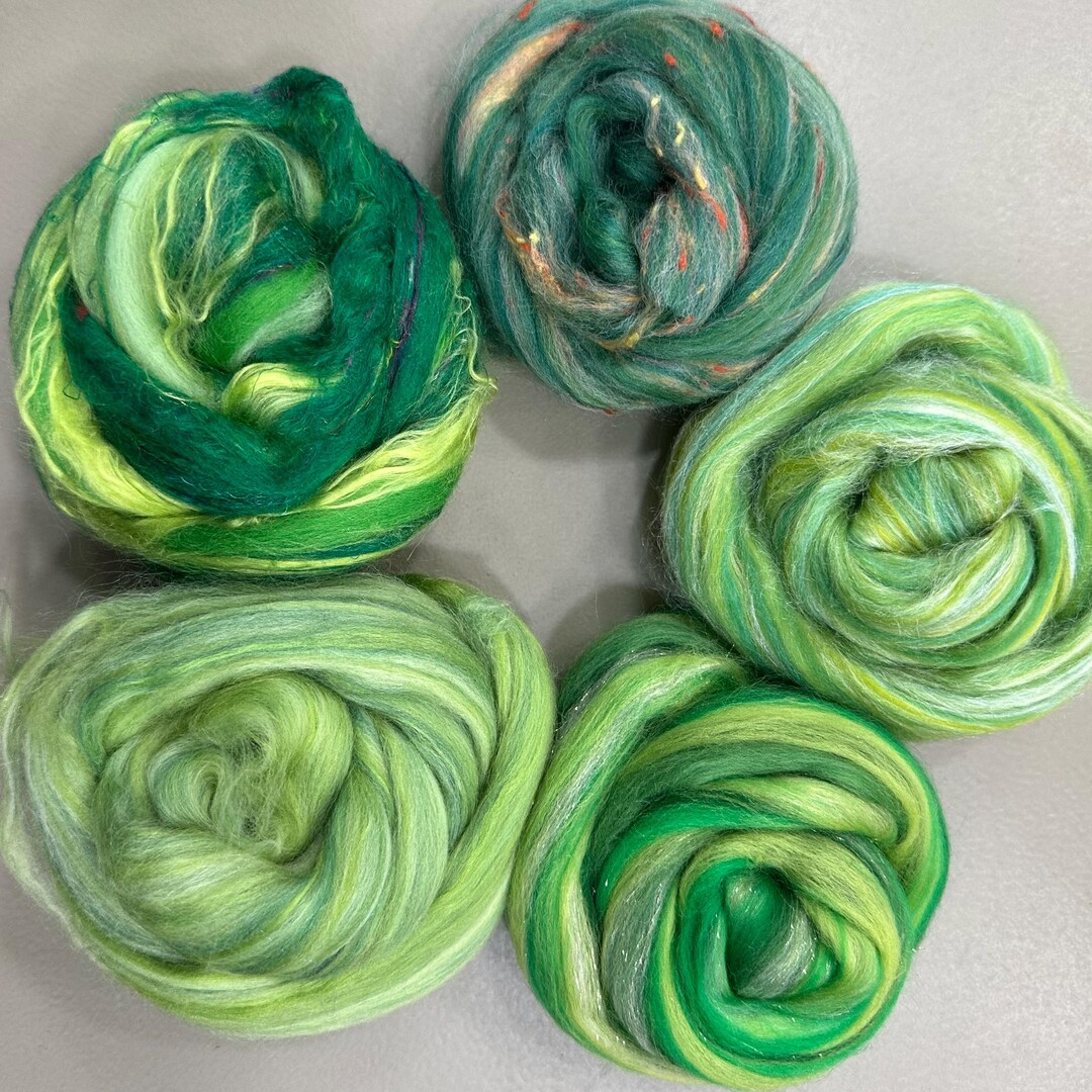 GREEN ROVING Limited Bundle, Shades of Green 23 Micron Merino Rovings ...