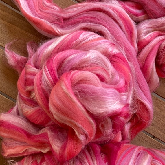 thumbnail image 2 of Mixed Pink & Red Merino Wool Roving – 8 Oz For Spinning, Felting, And Fiber Art 2 of 3