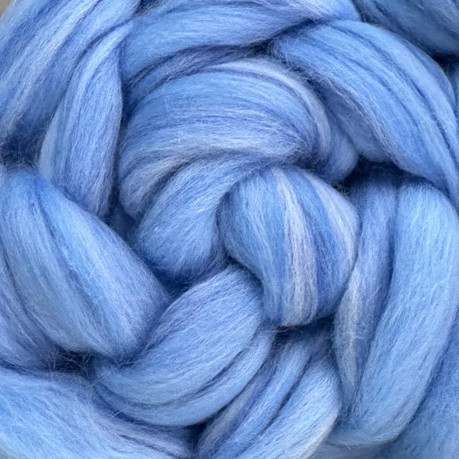 Blue Roving WOOL ROVING, 19 Micron Merino Blue Green Lavender Variegated Roving ...