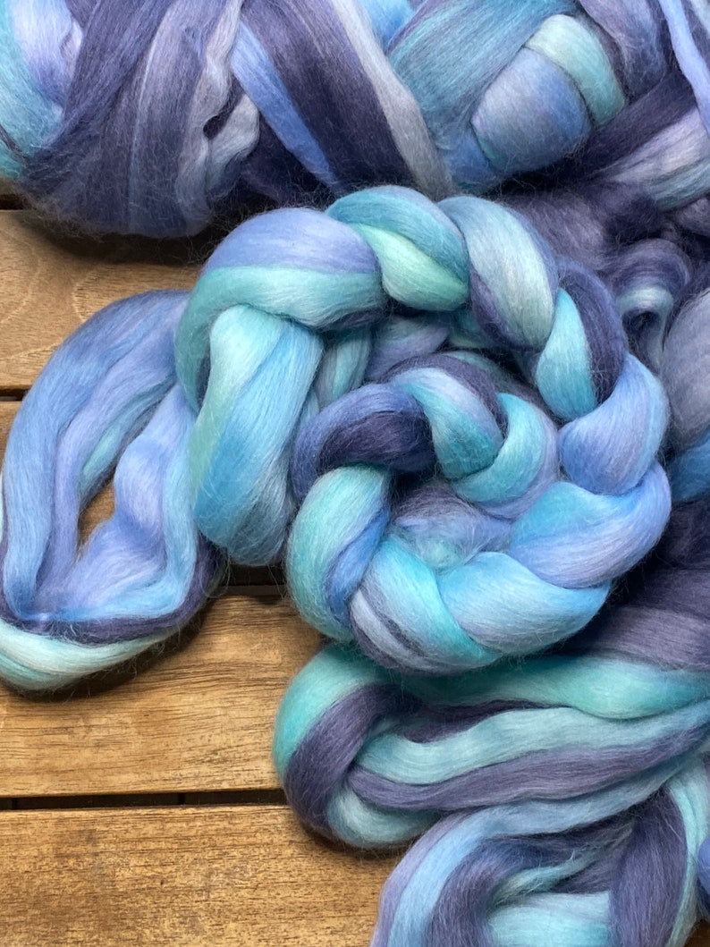 WOOL ROVING Sky, 19 Micron Hand Painted Merino Roving, Sky Water Roving ...