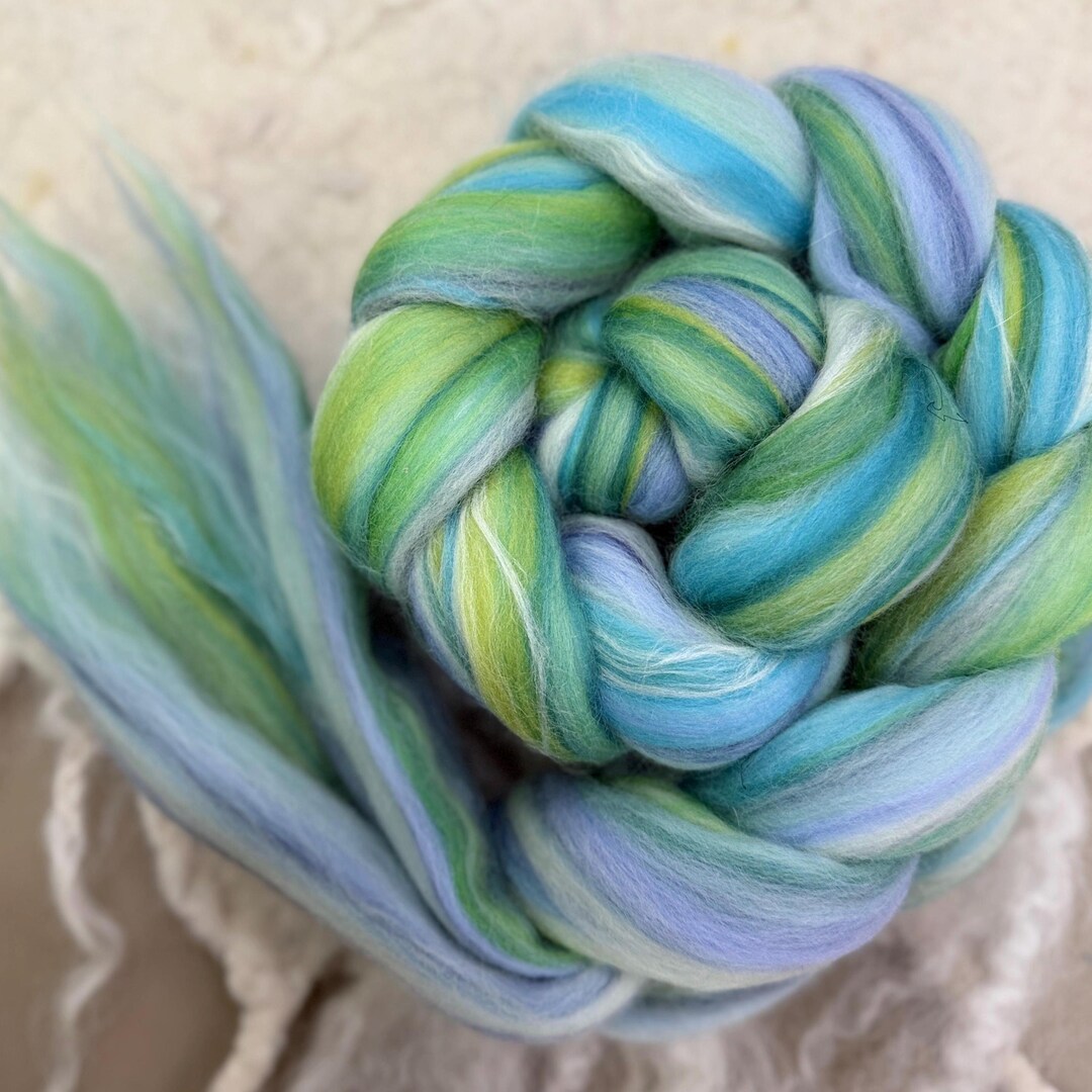 WOOL ROVING 19 Micron Merino, Fountain Spinning Wet Felting Nuno Roving ...