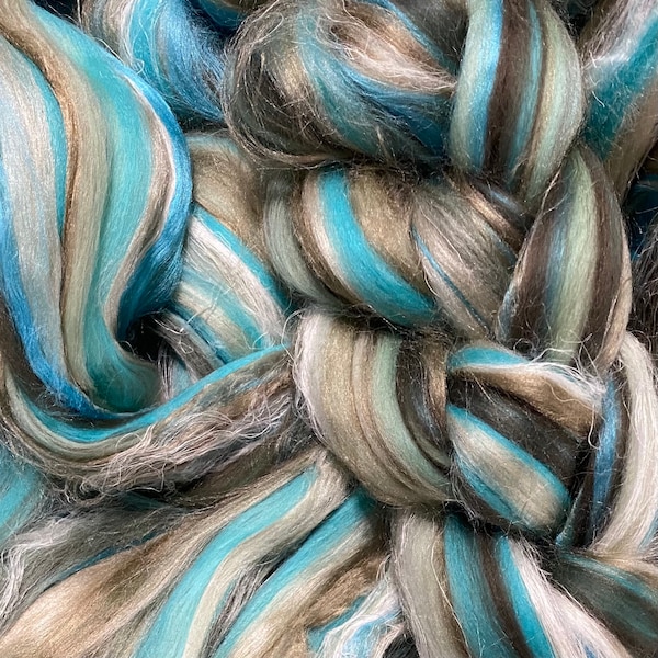 CLEARANCE ROVING,"Kauai",19 Micron Turquoise Sand Merino silk Roving,Hawaii roving,Ocean beach Felting Roving,Tranquil Spinning Roving