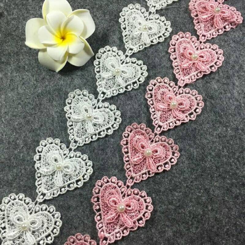 2 yards amour perle coeur noeud brodé bord ruban Applique dentelle robe de mariage de bricolage fait à la main artisanat de couture 2 yards amour perle coeur coeur perle noeud brodé bord ruban Applique dentelle robe de mariage de bricolage fait à la main artisanat de couture 7fbd1f