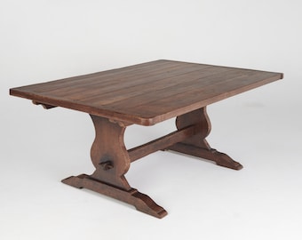 Mesa de campo rústica de caballete de aliso, acabado antiguo
