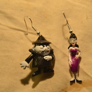 Boris Badenov and Natasha Fatale Earrings - 1960&#39;s Carton Favorites by Jay Productions &quot;The Rocky and Bullwinkle Show&quot;