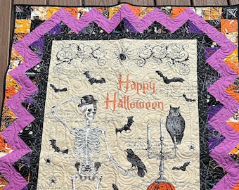 Halloween skeleton door/wall quilt 36 x 56
