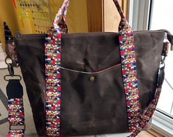 Oxbow tote, everyday bag, messenger bag