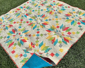 Handmade Summer Quilt: Floral Gingham Picnic Blanket (70x70)