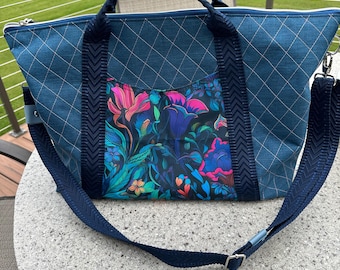 Oxbow tote, overnight bag, gym or weekend bag