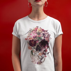 Blumen-Schädel-Druck-Frauen-T-Shirt, Zuckerschädel-Kunst-T-Shirt Geschenk für sie, Blumenschädel-Druck-Boho-Grafik-T-Stück, Bella-Leinwand-T-Shirt
