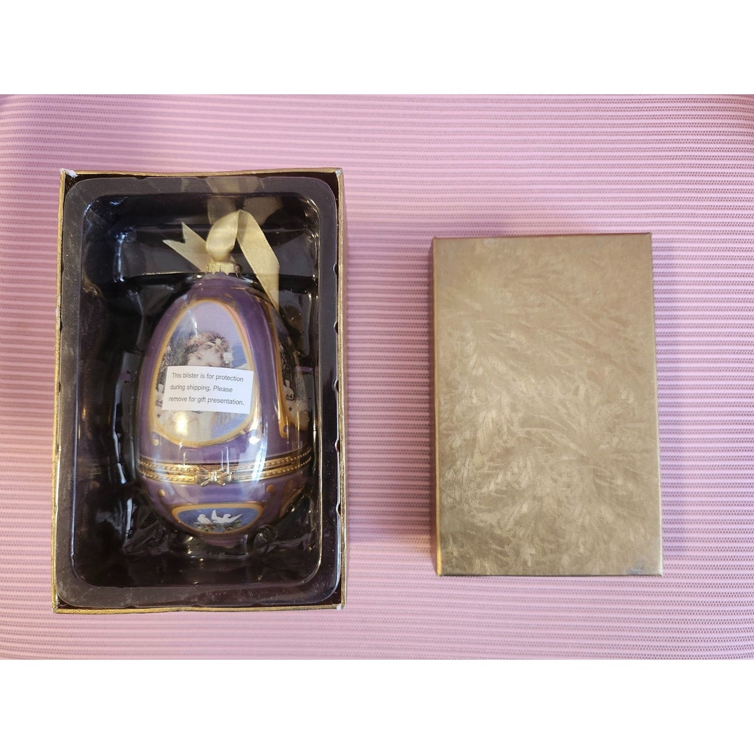 Mr. Christmas Egg Music Box Purple Ornament angels We Have Heard on