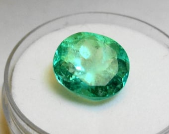 Natural Colombian Emerald: 4.82ct Roval Loose Gemstone