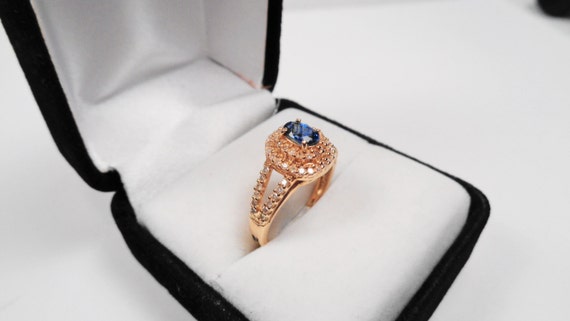 Gold Sapphire Ring. A 38pt. Sapphire in a 10kt Go… - image 5