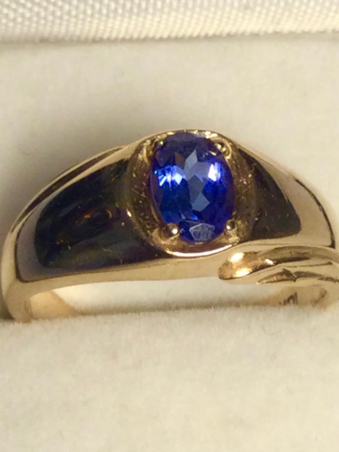 Tanzanite Ring for Men. Tanzanite Set in 10kt Yellow Gold for Men or ...