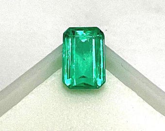 Natural Emerald Gemstone.  Genuine, .89ct, 6.5 x 4.5 x 3mm, Emerald cut, SI