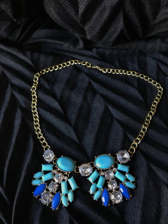 Havana Vintage Gold Statement Necklace in Variegated Turquoise Magnesite |  Kendra Scott