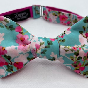 Sakura vlinderdas, zelfbinder, voorgebonden, sierlijk, kersenbloesem, roze, groenblauw, vlinderdas, bloemen, bruiloft, bruidegom, schoolbal, stropdas, sierlijk bij aankomst