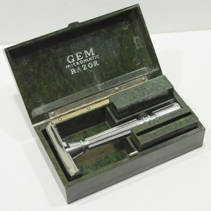 Gem MMOC - MicroMatic Open Comb - Single Edge Safety Razor