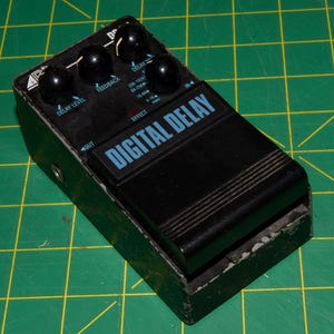 Aria DD-X5 Digital Delay Guitar Pedal