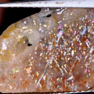 5.15cts Rainbow lattice Australian sunstone